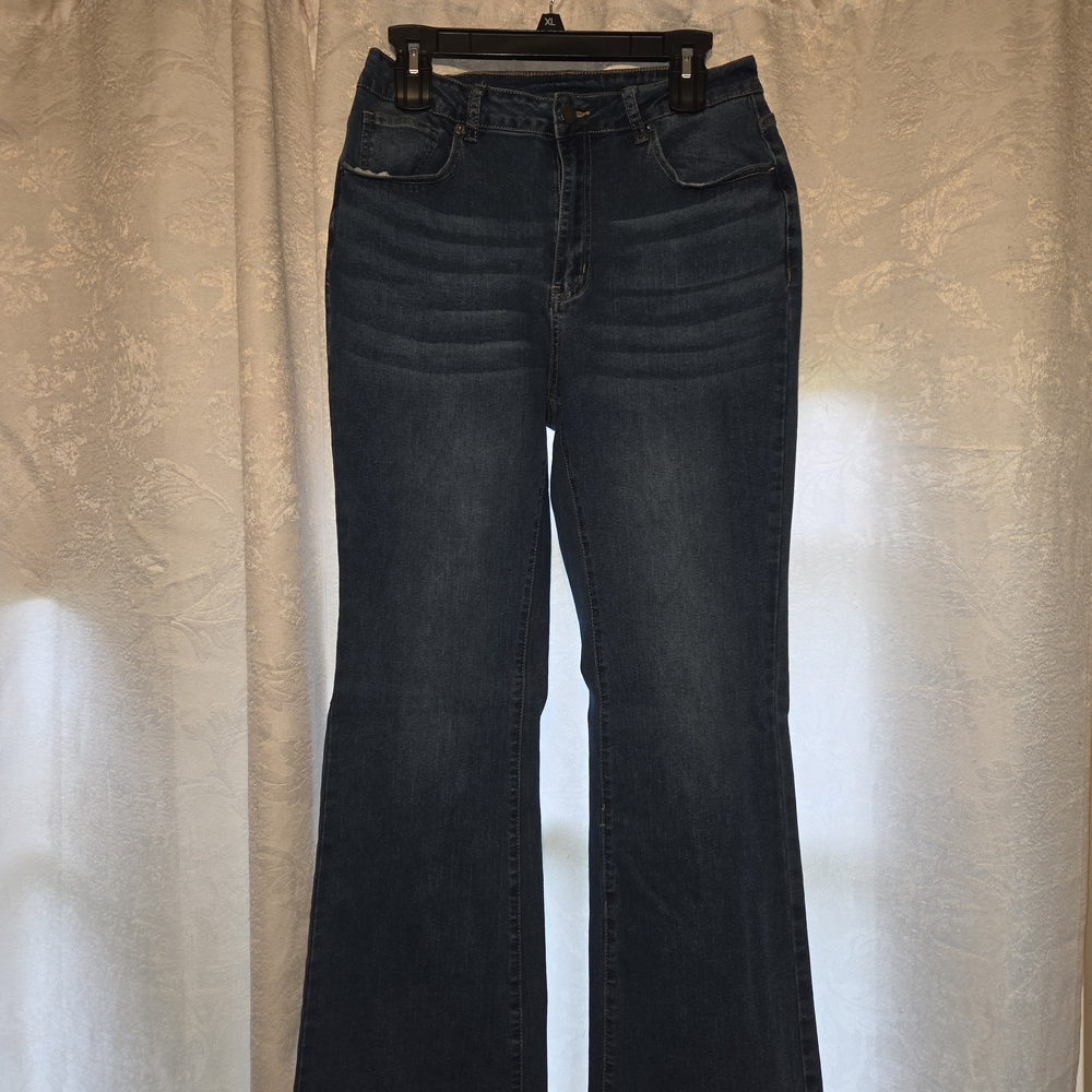 SHEIN Dark Blue Flare Jeans